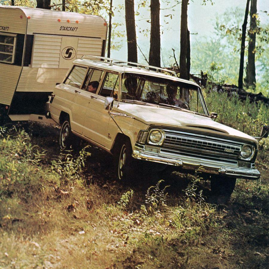  Jeep Wagoneer 1970 года  (фото 2 из 3)